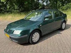 Groen Gebruikt 2001 VW Bora Sedan | € 1.650 (Eerlijke prijs)