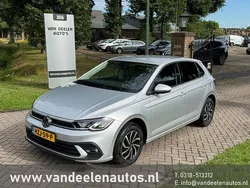 Grijs Gebruikt 2024 VW Polo Edition Hatchback | € 23.500 (Eerlijke prijs)