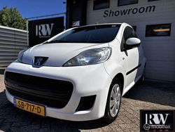 Wit Gebruikt 2011 Peugeot 107 Hatchback | € 2.295 (Eerlijke prijs)