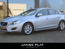 Grijs Gebruikt 2011 Volvo S60 Sedan | € 8.950 (Iets duurder)