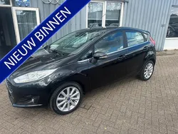 Zwart Gebruikt 2015 Ford Fiesta Titanium Hatchback | € 4.999 (Eerlijke prijs)