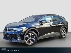 Zwart Gebruikt 2023 VW ID.4 Pure SUV | € 29.735 (Eerlijke prijs)