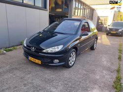 Zwart Gebruikt 2005 Peugeot 206 Hatchback | € 1.595 (Eerlijke prijs)