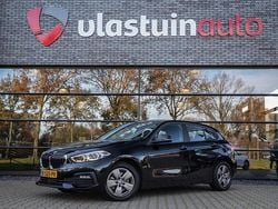 Zwart Gebruikt 2021 BMW 118 Executive Hatchback | € 17.900 (Super prijs)