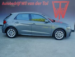 Grijs, metallic lak Gebruikt 2024 Audi A1 Sportback S-Line Hatchback | € 29.900 (Eerlijke prijs)
