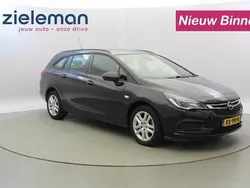 Zwart Gebruikt 2018 Opel Astra Edition Stationwagen | € 9.345 (Goede deal)