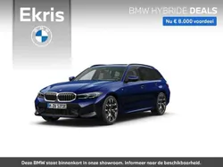 Blauw, metallic lak Nieuw 2025 BMW 330e M Sport Stationwagen | € 76.022 (Iets duurder)