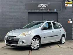 Grijs, metallic lak Gebruikt 2010 Renault Clio GrandTour Stationwagen | € 2.950 (Eerlijke prijs)