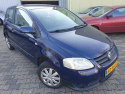 Blauw Gebruikt 2005 VW Fox Trendline Hatchback | € 999 (Eerlijke prijs)
