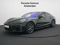 Groen, metallic lak Gebruikt 2025 Porsche Panamera Turbo Sedan | € 239.655