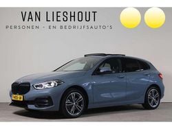 Grijs Gebruikt 2023 BMW 118 Sport Line Hatchback | € 29.900 (Eerlijke prijs)