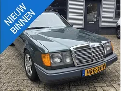 Groen Gebruikt 1988 Mercedes 260 Sedan | € 8.950
