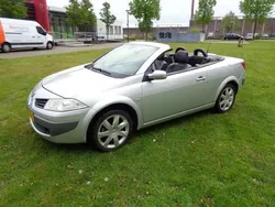 Grijs, metallic lak Gebruikt 2007 Renault Mégane Cabriolet Cabriolet | € 2.250 (Eerlijke prijs)