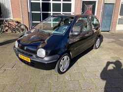 Zwart Gebruikt 2002 Renault Twingo Authentique Hatchback | € 1.150 (Eerlijke prijs)