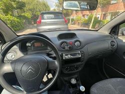 Zwart Gebruikt 2004 Citroën C2 Hatchback | € 1.100 (Goede deal)