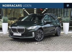 San remo grun Gebruikt 2024 BMW 220 Executive Stationwagen | € 45.850