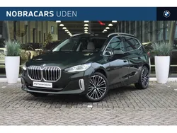 San remo grun Gebruikt 2024 BMW 220 Executive Stationwagen | € 49.950