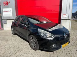 Zwart Gebruikt 2015 Renault Clio IV Night&Day Hatchback | € 5.800 (Eerlijke prijs)