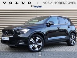 Zwart Gebruikt 2022 Volvo XC40 Core SUV | € 34.950 (Eerlijke prijs)
