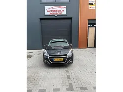Zwart Gebruikt 2017 Peugeot 208 Hatchback | € 7.450 (Eerlijke prijs)