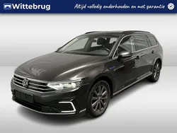 Grijs Gebruikt 2021 VW Passat Comfortline Stationwagen | € 23.950 (Goede deal)