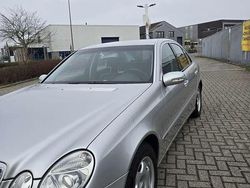 Gebruikt 2003 Mercedes E320 Classic Sedan | € 9.200