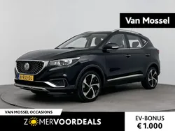 Zwart Gebruikt 2019 MG ZS Luxury Sedan | € 12.900 (Eerlijke prijs)