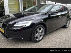 Zwart Gebruikt 2017 Volvo V40 Stationwagen | € 15.950 (Goede deal)