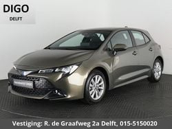 Groen Gebruikt 2024 Toyota Corolla Hybrid Business Edition Hatchback | € 28.400 (Goede deal)