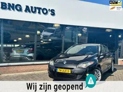 Zwart Gebruikt 2009 Renault Mégane III Expression Hatchback | € 3.999 (Eerlijke prijs)