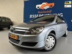 Grijs Gebruikt 2005 Opel Astra Elegance Stationwagen | € 1.950 (Eerlijke prijs)