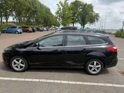 Zwart Gebruikt 2013 Ford Focus Stationwagen | € 1.500 (Goede deal)