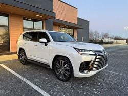 Wit Nieuw 2025 Lexus LX700h Luxury Line SUV | € 159.960