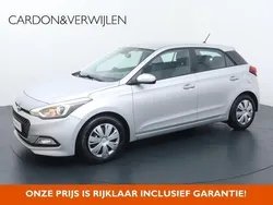 Grijs Gebruikt 2015 Hyundai i20 Hatchback | € 8.140 (Eerlijke prijs)