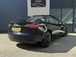 Zwart Gebruikt 2021 Tesla Model 3 Standard Range Plus Sedan | € 25.999 (Eerlijke prijs)