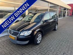 Zwart (metallic) Gebruikt 2010 VW Touran Comfortline MPV | € 6.950 (Eerlijke prijs)