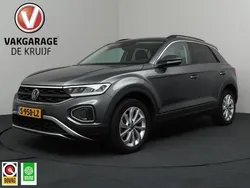 Grijs Gebruikt 2022 VW T-Roc Business SUV | € 28.900 (Eerlijke prijs)