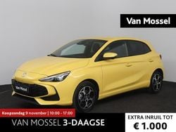 Geel Nieuw 2025 MG MG3 Luxury Hatchback | € 25.600 (Eerlijke prijs)