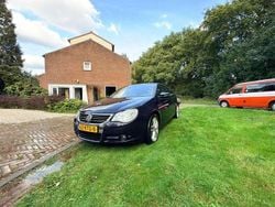 Blauw Gebruikt 2010 VW Eos Highline Cabriolet | € 3.999 (Super prijs)