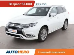Wit Gebruikt 2019 Mitsubishi Outlander P-HEV Top SUV | € 21.449 (Super prijs)