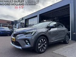 Grijs, metallic lak Gebruikt 2024 Renault Captur Techno SUV | € 27.895 (Eerlijke prijs)