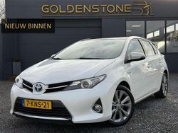 Wit Gebruikt 2013 Toyota Auris Hybrid Hatchback | € 8.949 (Goede deal)