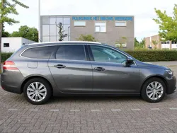 Grijs Gebruikt 2018 Peugeot 308 Allure Stationwagen | € 12.750 (Iets duurder)