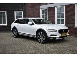 Wit Gebruikt 2017 Volvo V90 CC Pro Stationwagen | € 27.950 (Goede deal)
