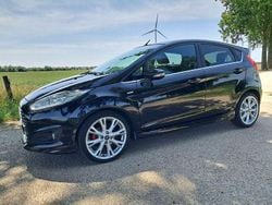 Zwart Gebruikt 2015 Ford Fiesta Titanium X Hatchback | € 6.995 (Eerlijke prijs)