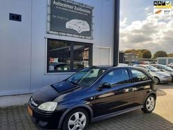 Zwart Gebruikt 2005 Opel Corsa Hatchback | € 1.449 (Eerlijke prijs)