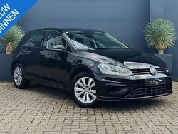 Zwart Gebruikt 2019 VW Golf VII Highline Hatchback | € 17.950 (Super prijs)