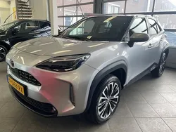 Grijs Gebruikt 2022 Toyota Yaris Executive SUV | € 26.995