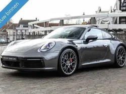 Grijs, metallic lak Gebruikt 2019 Porsche 911 Carrera 4S Coupé | € 135.995 (Goede deal)