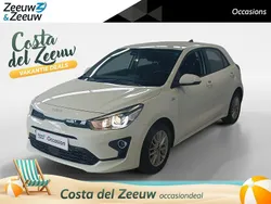 (ud) clear white s (licht wit) Gebruikt 2021 Kia Rio Hatchback | € 17.795 (Eerlijke prijs)